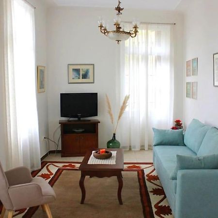 Calliope'S Neoclassical Home In The Heart Of Plaka Athen Exterior foto
