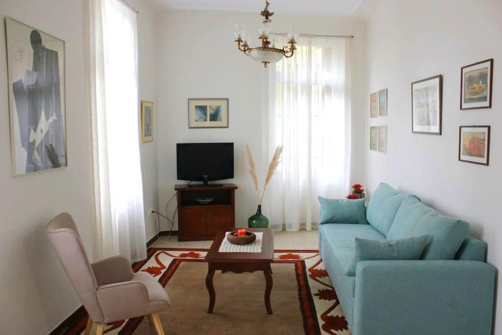 Calliope'S Neoclassical Home In The Heart Of Plaka Athen Exterior foto